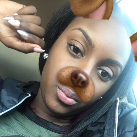 Meet your Posher, April - Picture 1 of 1